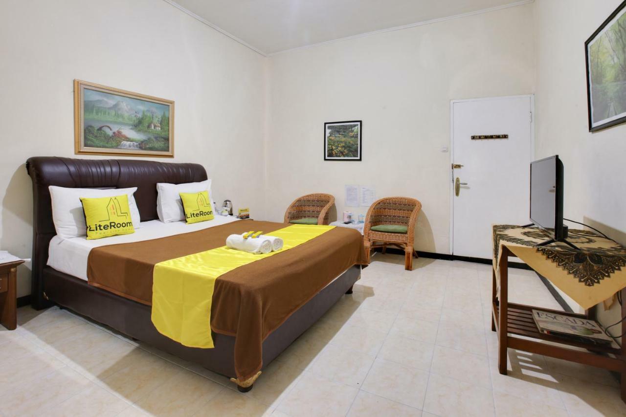 Lite Rooms Bogor Guest House Esterno foto