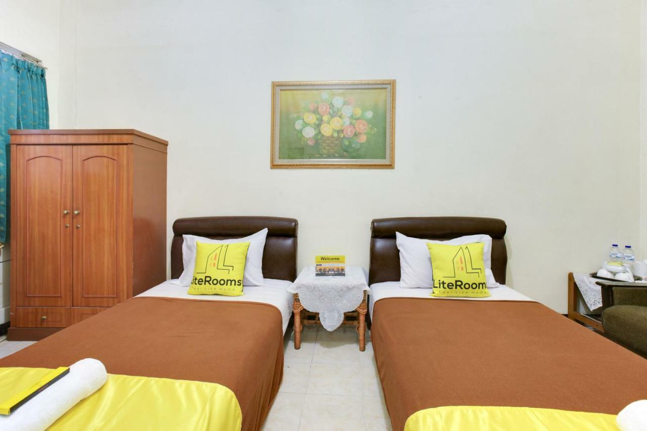 Lite Rooms Bogor Guest House Esterno foto