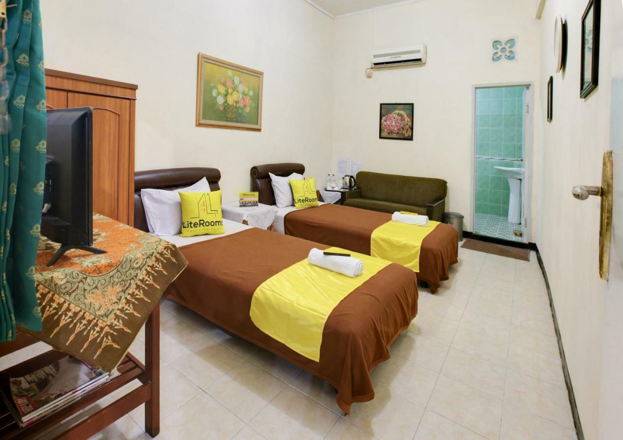 Lite Rooms Bogor Guest House Esterno foto