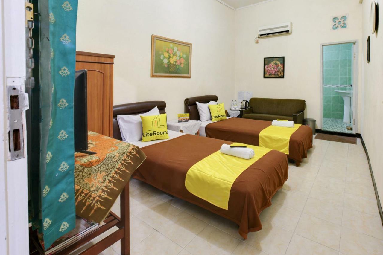 Lite Rooms Bogor Guest House Esterno foto